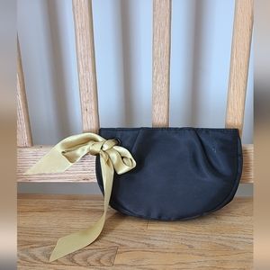 Yves Saint Laurent Parfums pouch